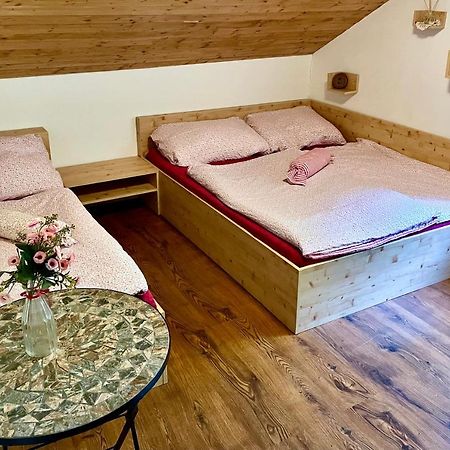 Villa Vladimir, Rekreacni Stredisko Šternberk Esterno foto