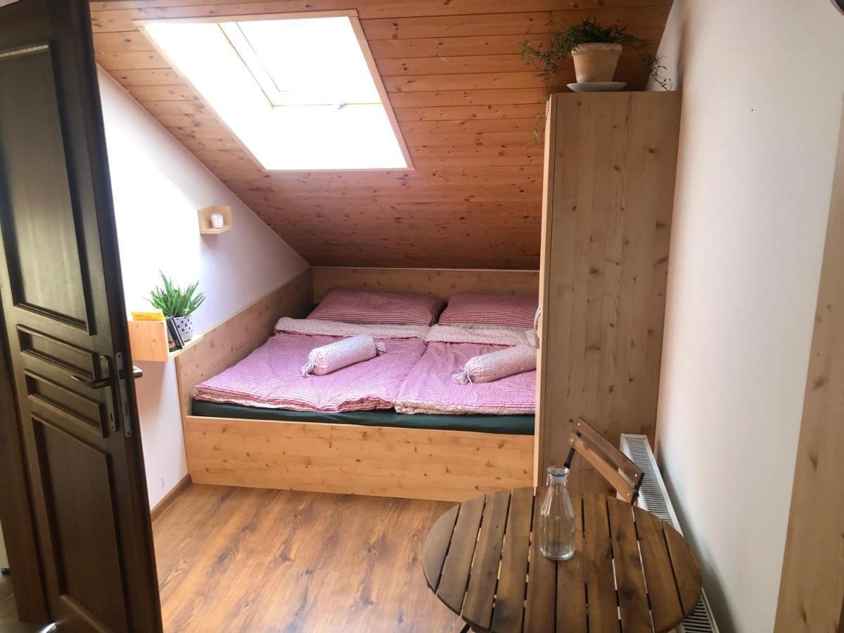 Villa Vladimir, Rekreacni Stredisko Šternberk Esterno foto