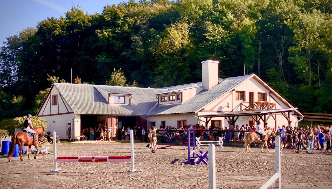 Villa Vladimir, Rekreacni Stredisko Šternberk Esterno foto